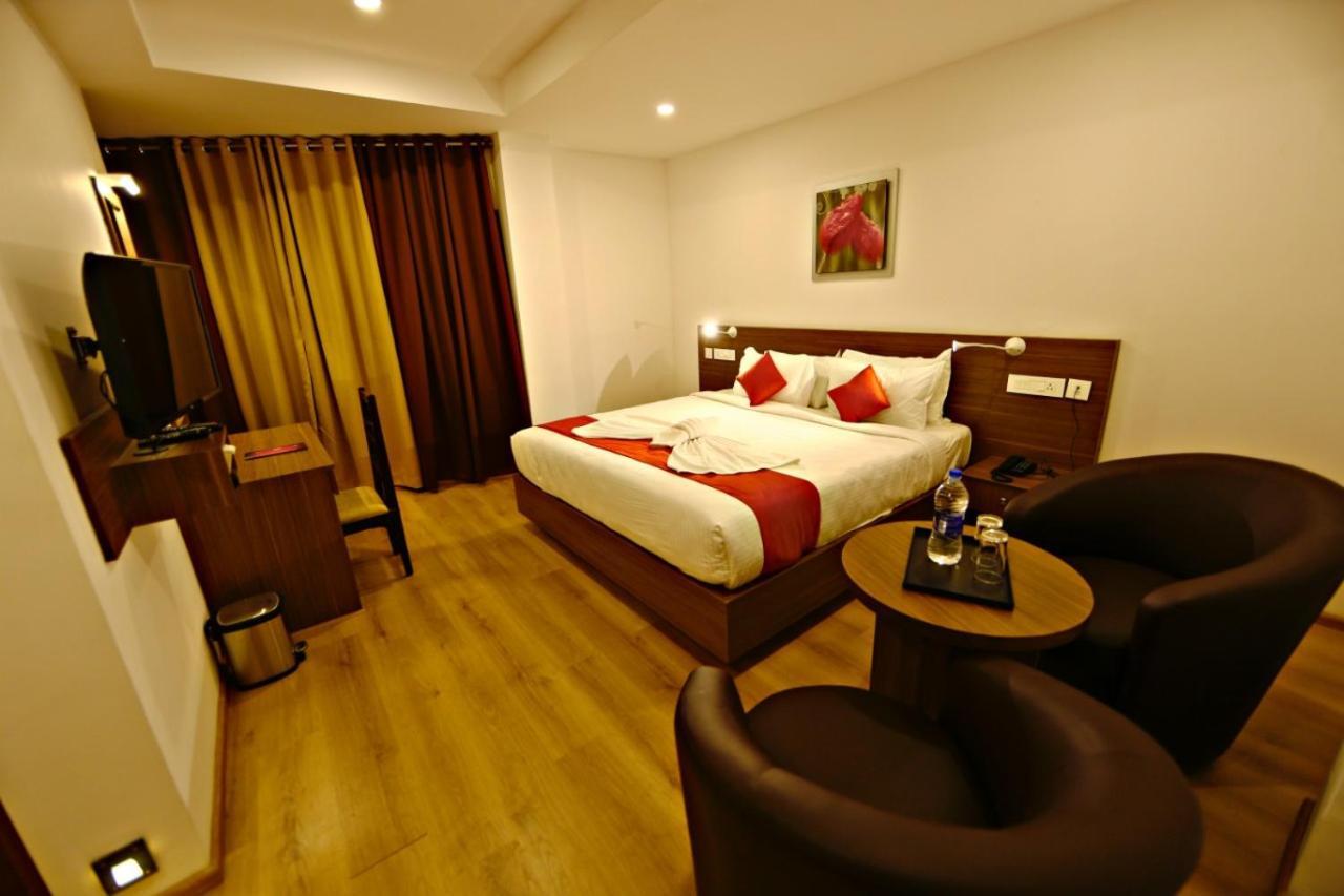 Hotel Nithya 코타얌 외부 사진